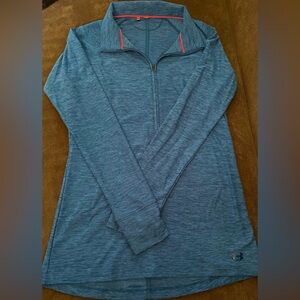 Under Armour Dark Blue Heather with Hot Pink Trim 1/4 zip active top.Like New.